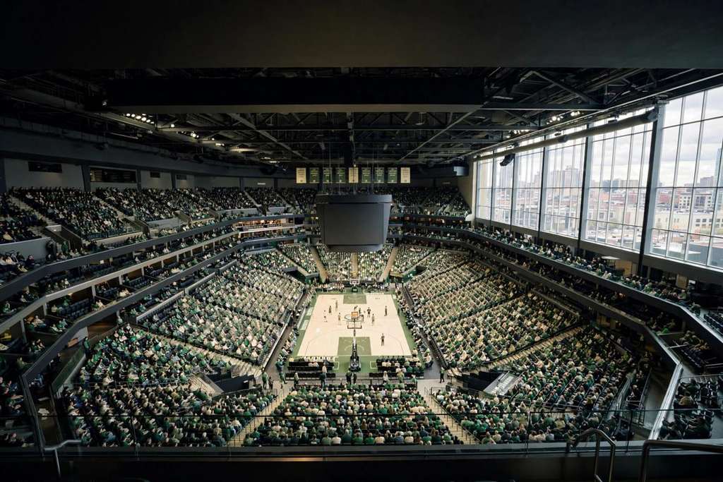 Herro anota 23 y los Bucks vencen a los Pacers 110-102 para su primera victoria de la temporada
