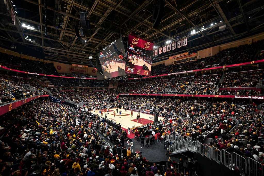 Cavaliers Beat Nets 125-121 for First Win, Mitchell Scores 22 and Allen Adds 21