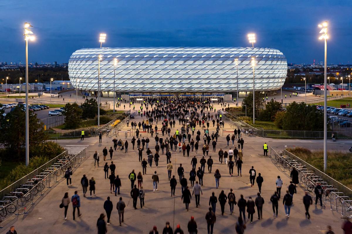 Champions League Tonight: Bayern vs Arsenal Headlines 9 Games