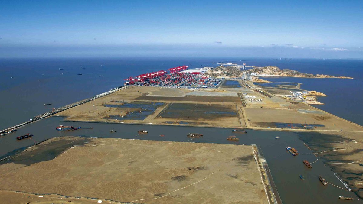 La Chine durcit ses contrôles sur les terres rares, Trump menace de 100 pour cent de droits de douane en plus