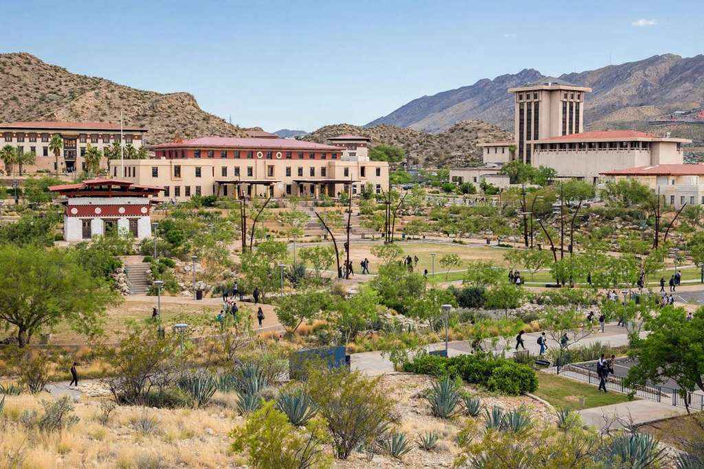 एल पासो, टेक्सास: UTEP विधि विद्यालयले Hunt Foundation बाट $५० लाख बराबरी अनुदान पायो