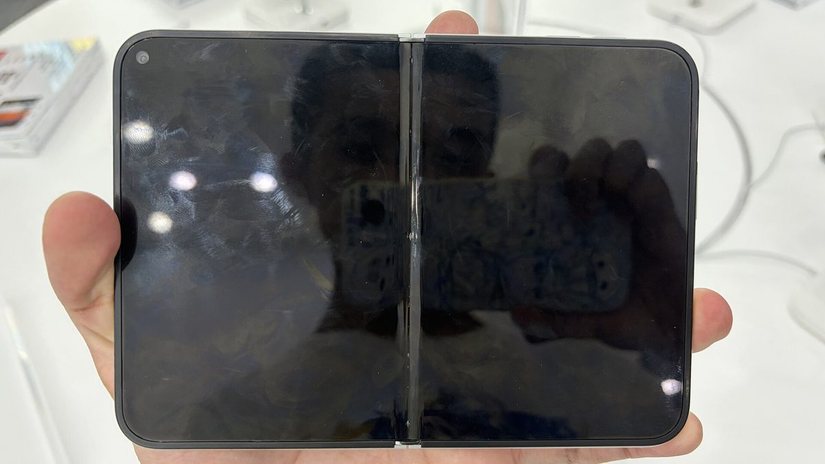 Abren los pedidos del iPhone Duo: el primer plegable de Apple cuesta 1.999 dólares y el stock se ve corto
