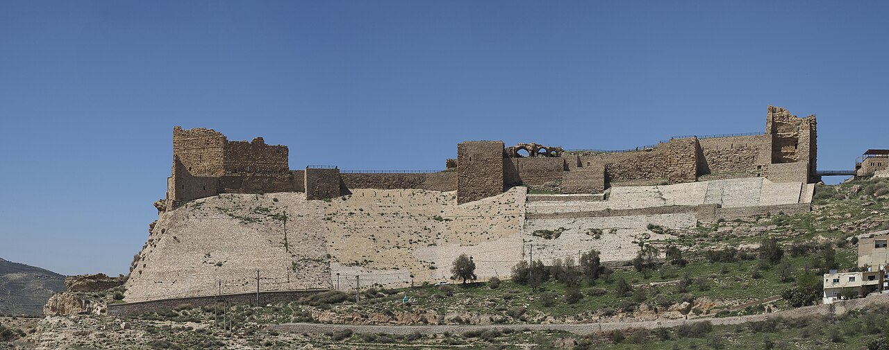 Hombres armados matan a siete personas en un funeral en una iglesia de Karak, Jordania, y la cifra de heridos sube a 34