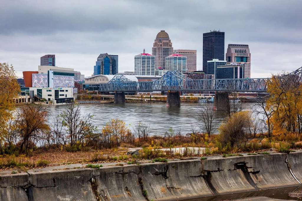 Louisville, Kentucky: राज्य लेखा परीक्षक को Louisville MSD में फिजूलखर्ची की संस्कृति मिली