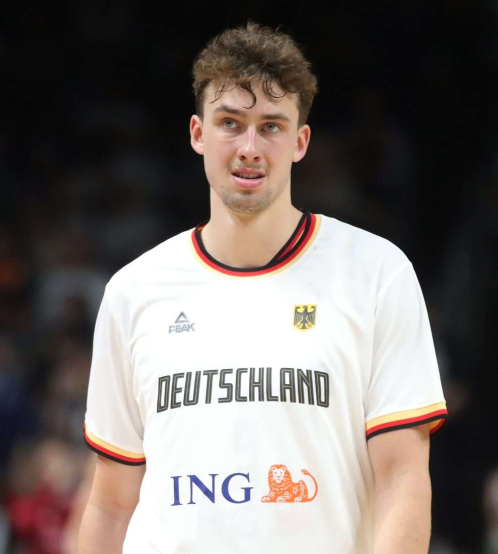 Wagner anota 23 y el Magic vence 111-102 a los Knicks, Suggs sale por una lesión de rodilla