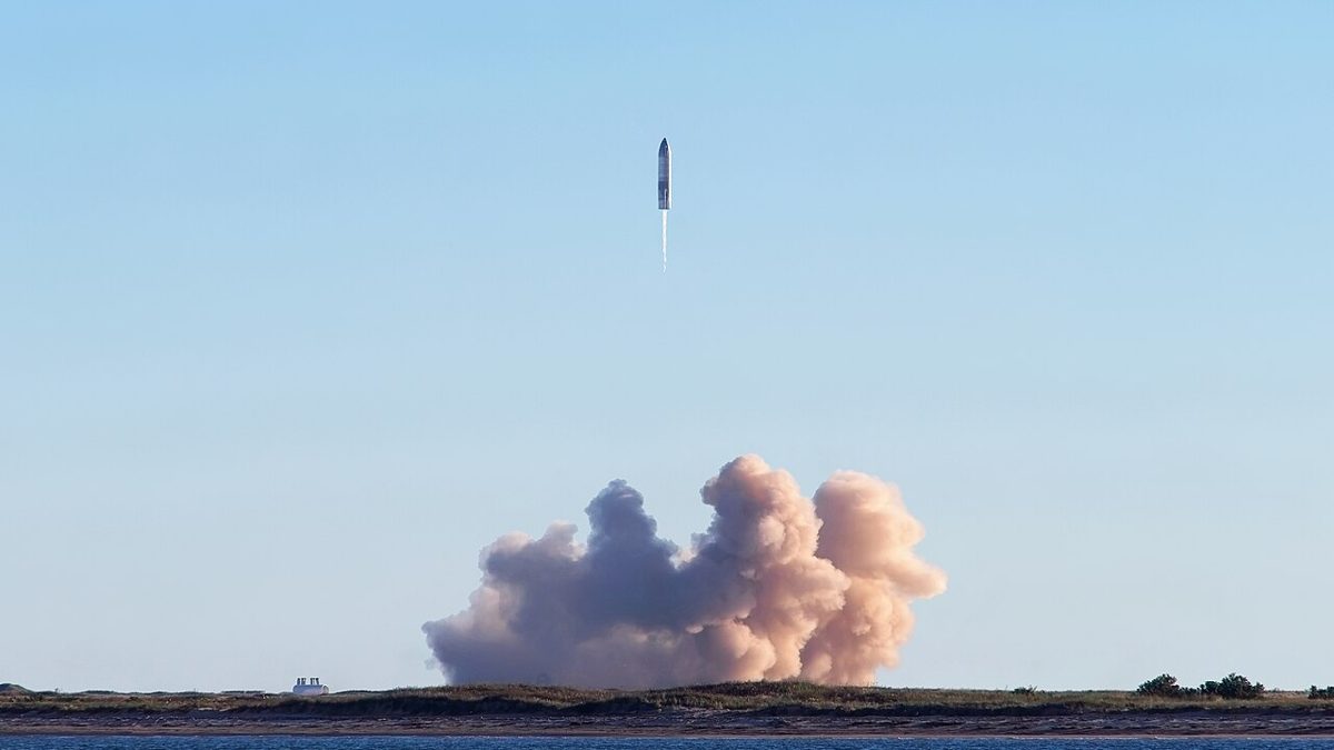 Musk dice que dará una acción de SpaceX a cada niño de Estados Unidos