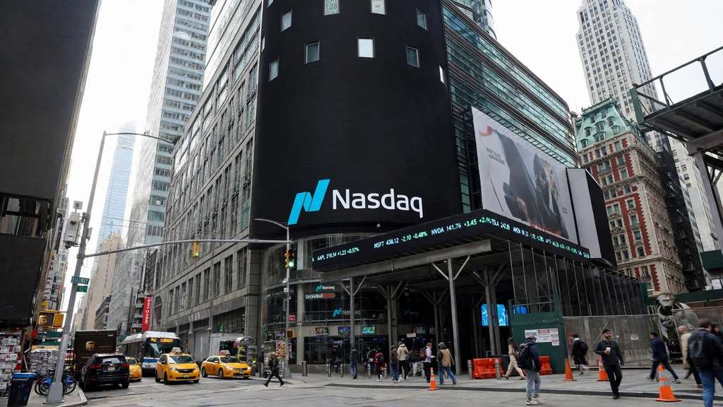 अमेजन र इन्टेलका कारण Nasdaq फ्युचर्स २ प्रतिशत घट्यो
