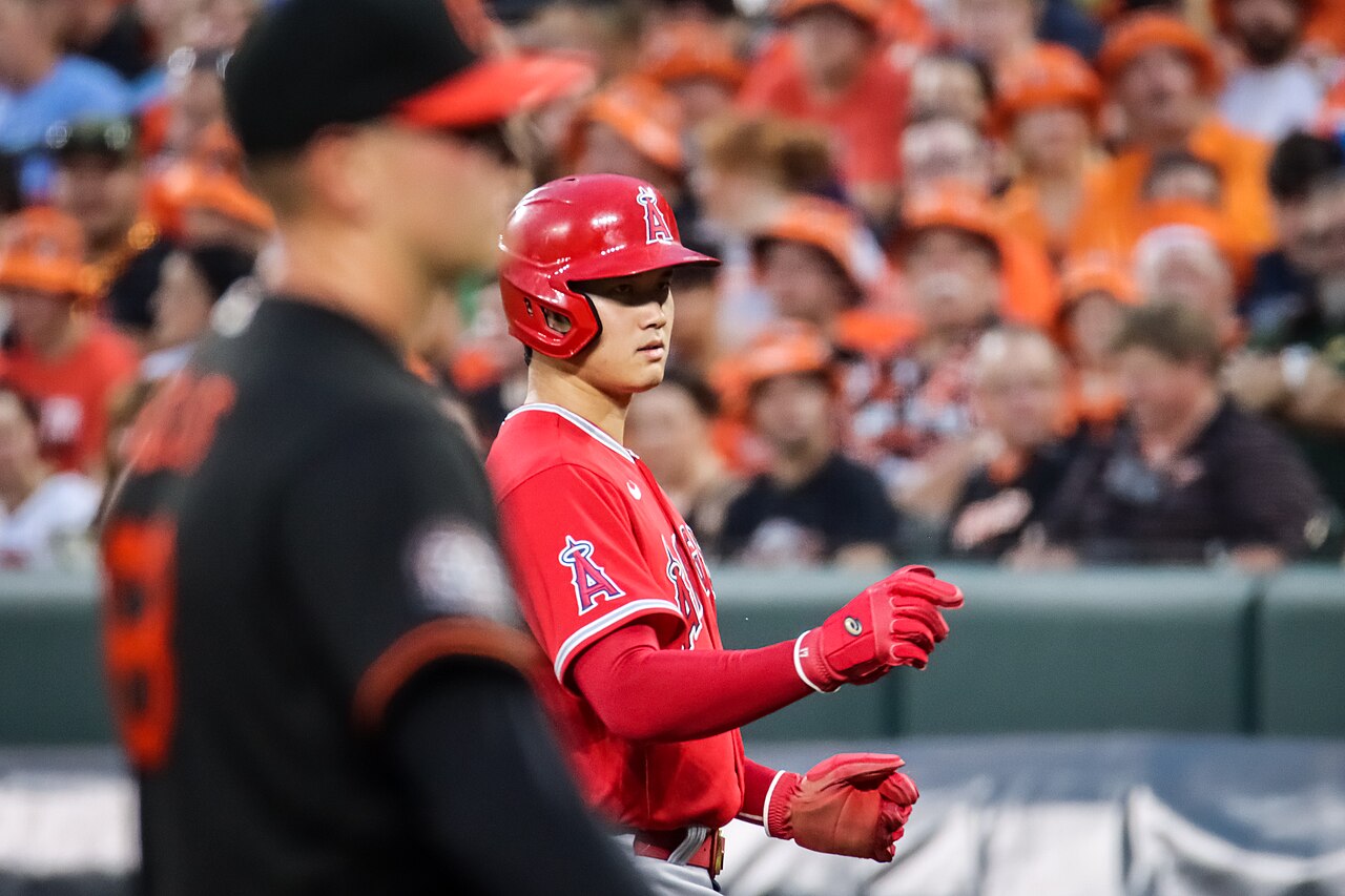 Les Dodgers maintiennent Ohtani dans l'alignement pour le match 3 après des discussions sur le banc