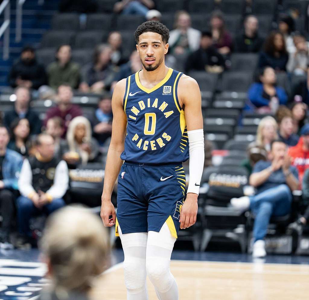 Haliburton anota 24 puntos y los Pacers vencen a los Nets 136-109 en el Barclays Center