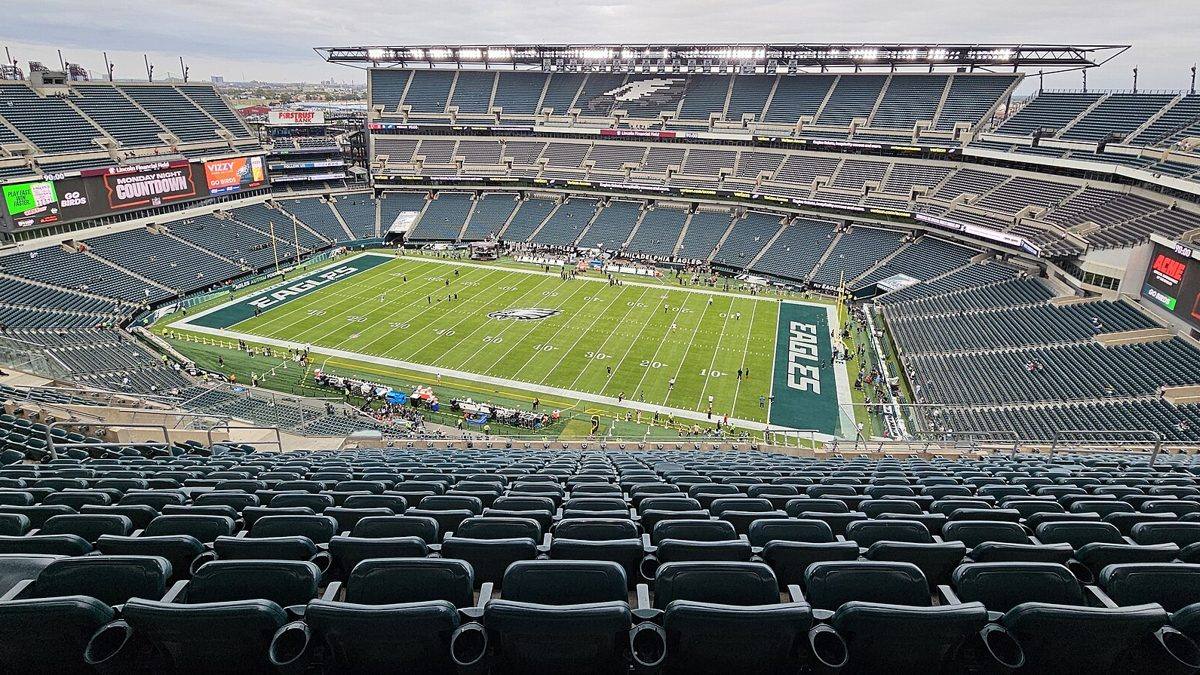 Panthers Beat Eagles 25-14 in Philadelphia as Hurts-Less Offense Stalls Again