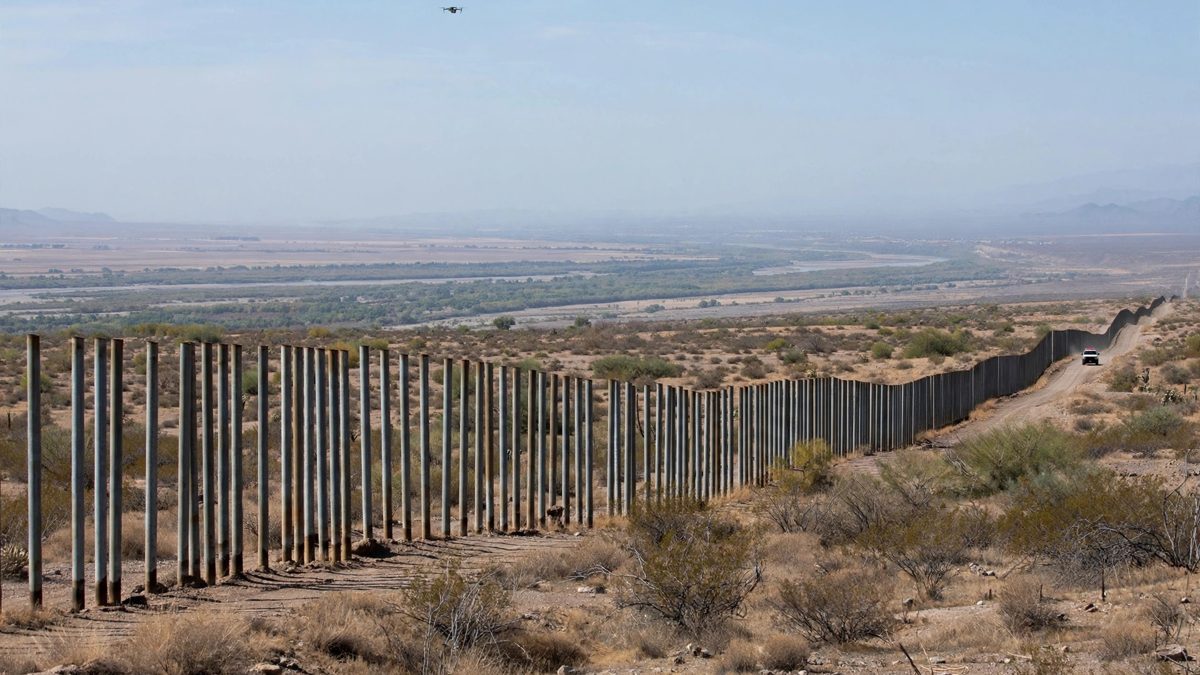 Trump Asks Supreme Court to Restart Big Bend Border Wall Construction