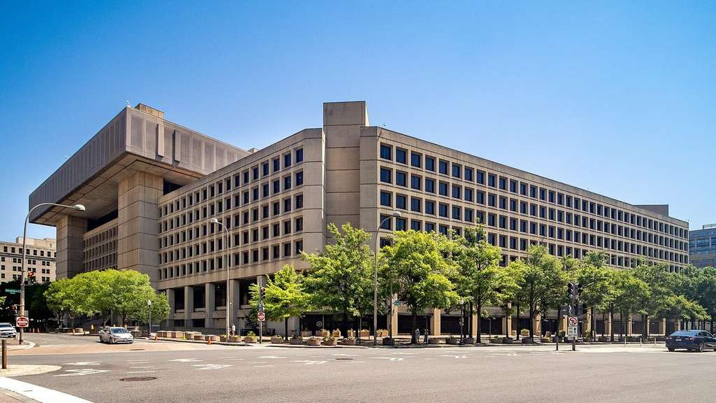 Two Chinese Nationals Sentenced to 30 Months in US for Spying on Navy Personnel