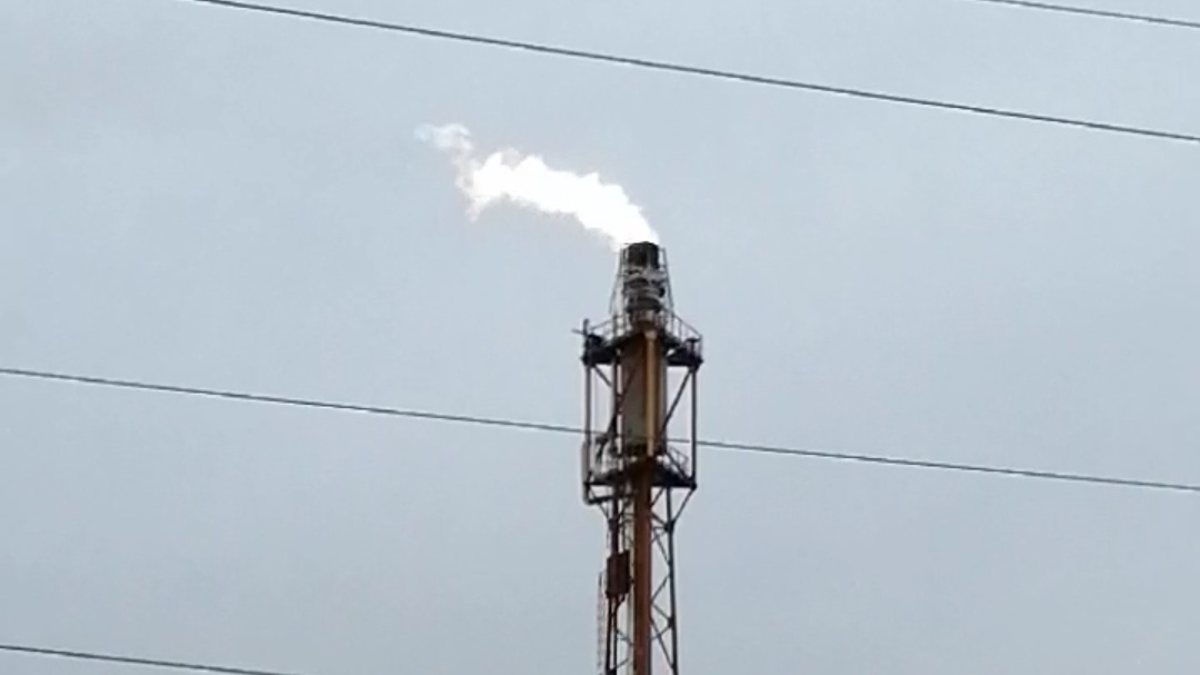 L'Ukraine frappe la raffinerie de Riazan alors que les frappes énergétiques reprennent après une courte pause