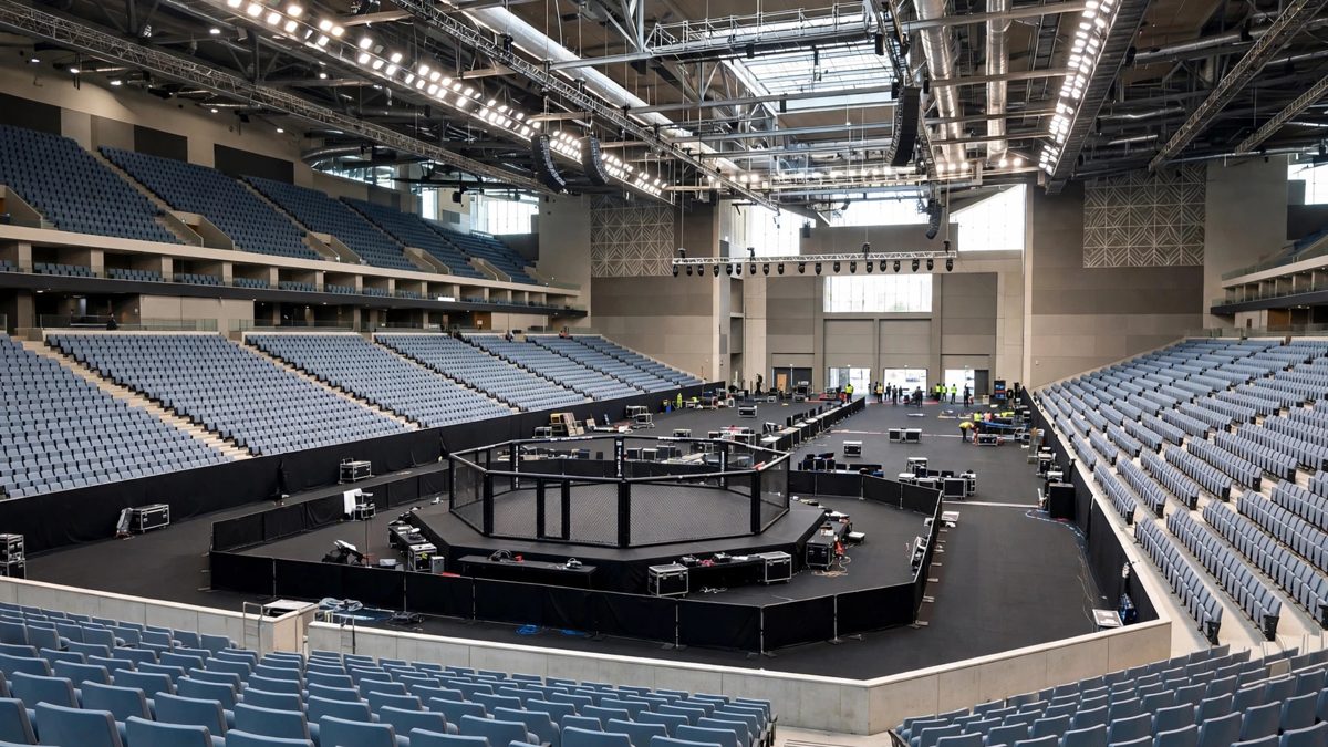Volkanovski arrete Evloev au deuxieme round et garde son titre a l UFC 333